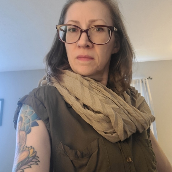 Lightweight Scarf - Picture 4 of 4